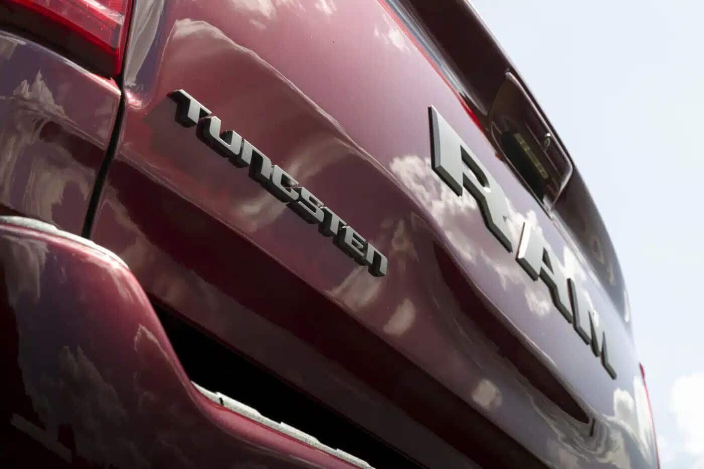 2025 ram 1500 10 1400x933 jpg