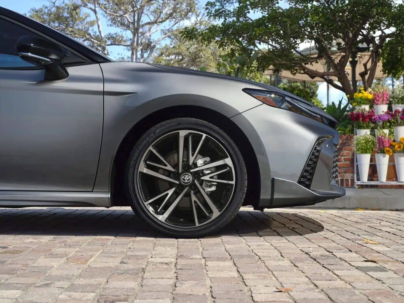 2025 toyota camry xse 12 1400x1050 jpg