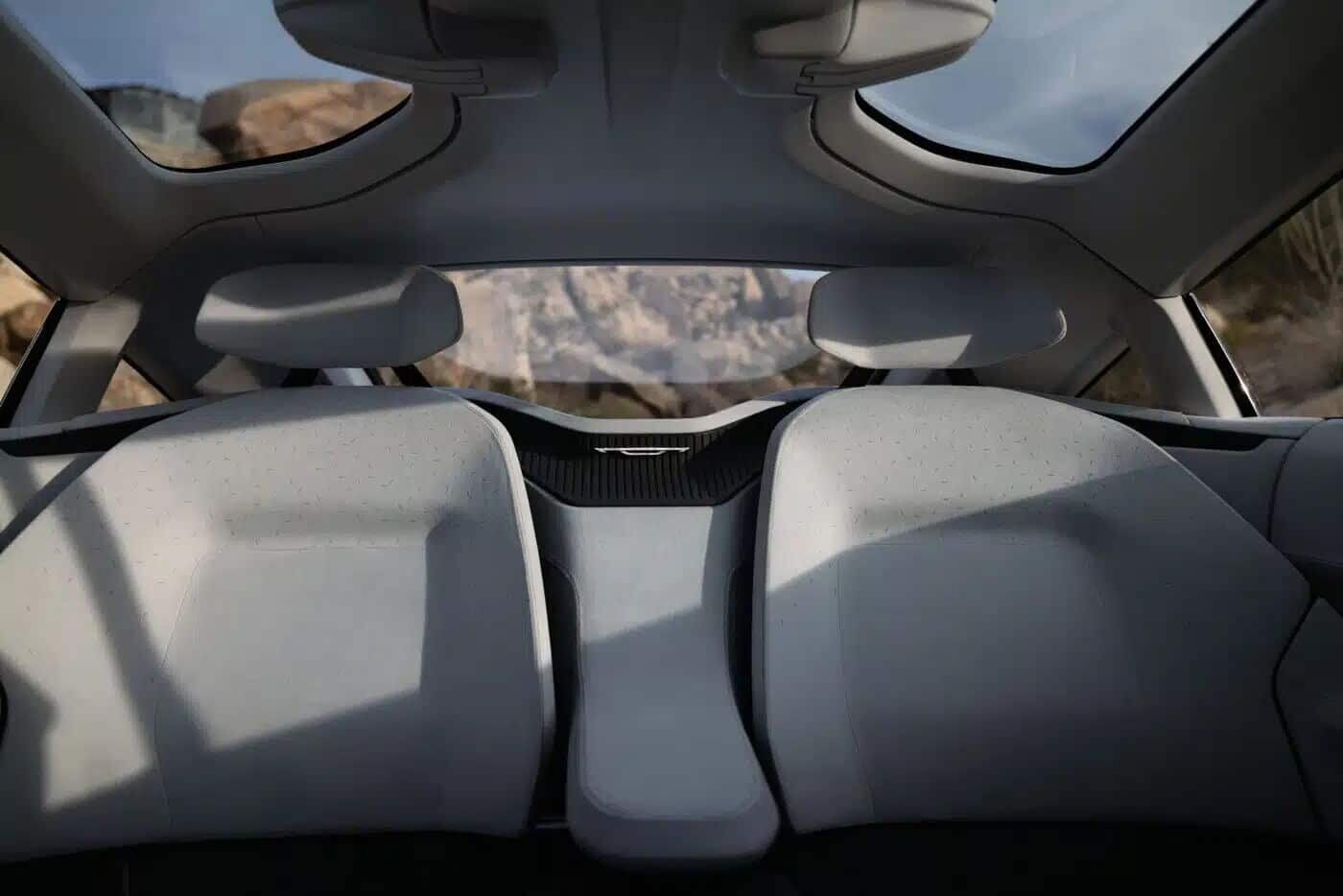 Chrysler halcyon concept 15 1400x934 jpg